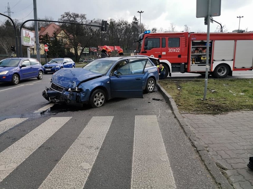 Około godziny 13 na placu Poznańskim w Bydgoszczy doszło do...