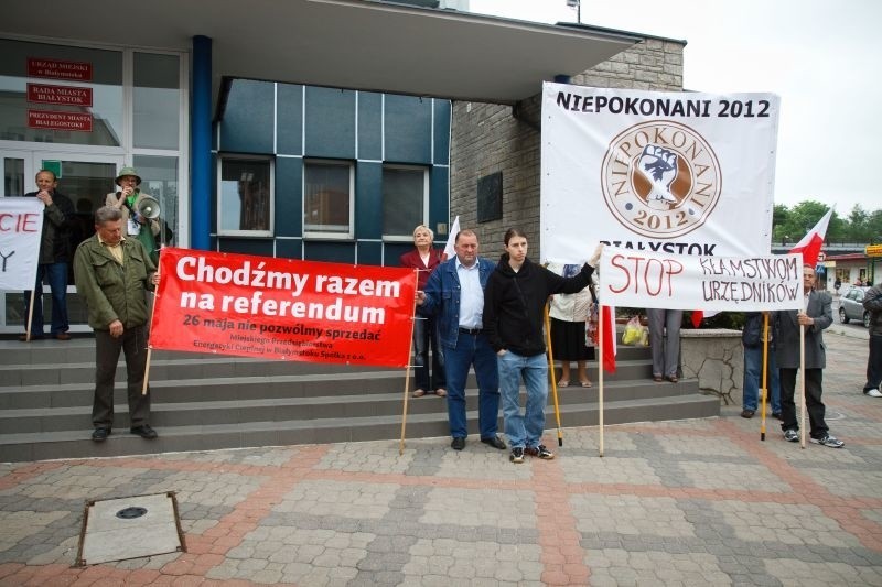 Protest w Białymstoku przeciwko sprzedaży MPEC (zdjęcia)