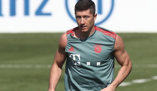 Na zdjęciu: Robert Lewandowski. Mecz TSG 1899 Hoffenheim - Bayern Monachium odbył się w ramach 18. kolejki Bundesligi. Bawarczycy wygrali 3:1. Jedną z bramek zdobył Robert Lewandowski [wynik meczu, relacja].