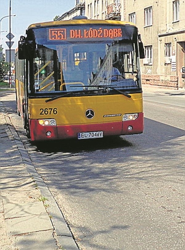Autobus 55 pojedzie obok cmentarza  Zarzew  do ul. Czajkowskiego.