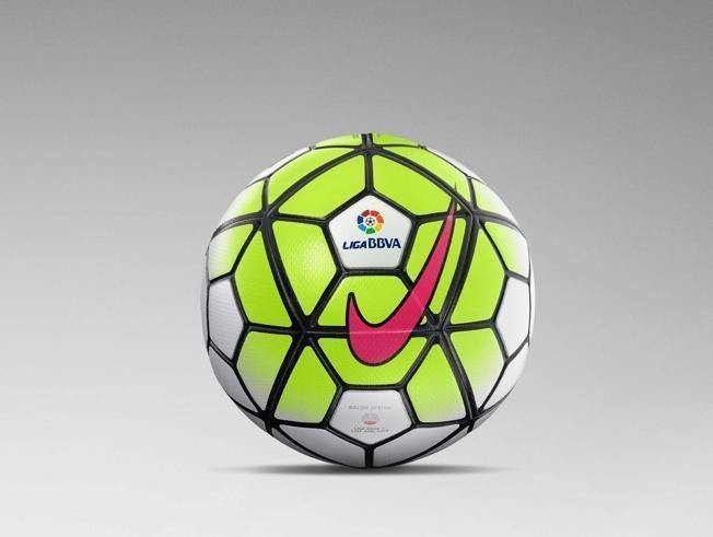 Nowe piłki Nike'a dla lig: hiszpańskiej, włoskiej i...