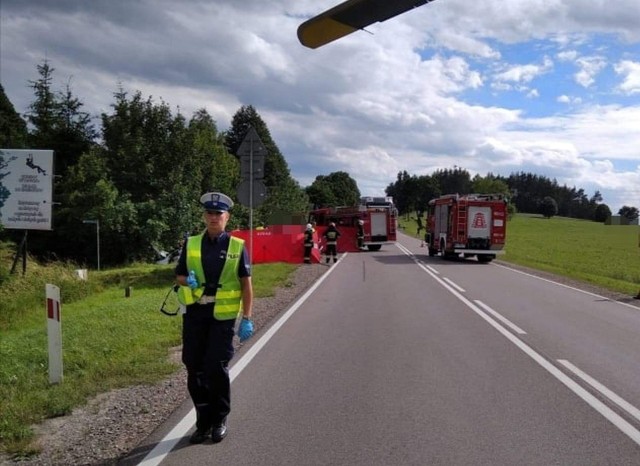 Podkamionka. Śmiertelny wypadek motocyklisty zablokował drogę krajową nr 19. Mężczyzna zmarł mimo reanimacji