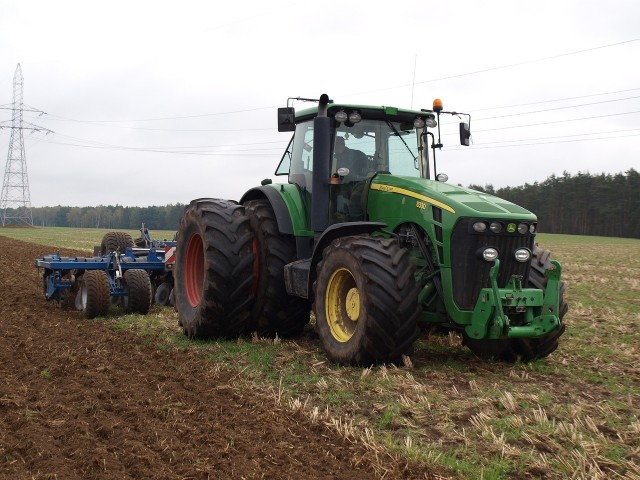Od 7 marca wejdzie w życie nowe rozporządzenie dot. BHP w rolnictwie i użyciu maszyn. Co muszą wiedzieć gospodarze?