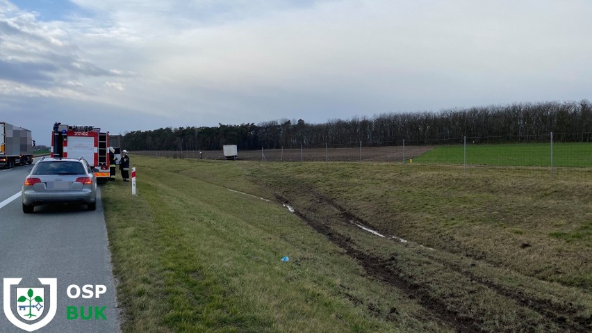 Kierowca prawdopodobnie zasnął za kierownicą.