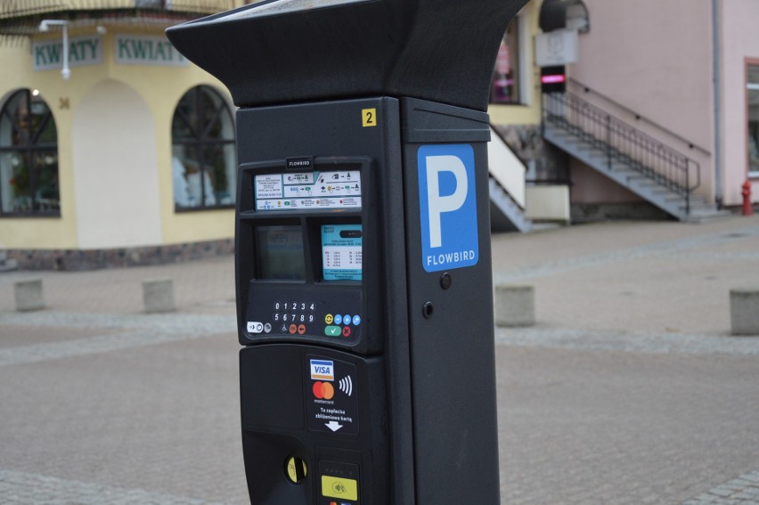 Na bytowskich ulicach stanęły nowe parkometry. Można już...