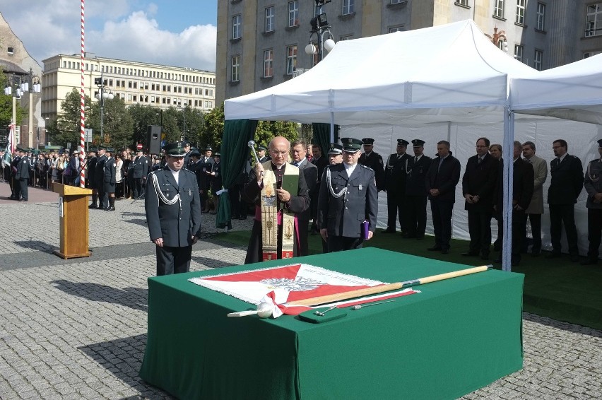 Dzień Służby Celnej na Śląsku. Sztandar dla Izby Celnej w Katowicach [ZDJĘCIA]