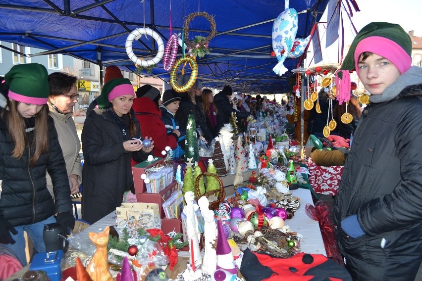 Jarmark bożonarodzeniowy na rynku w Jaworznie