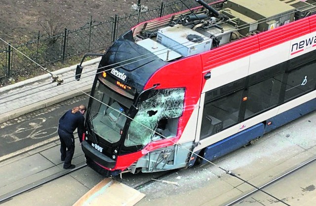 W wypadku ucierpiał jedyny kursujący po Krakowie tramwaj Nevelo