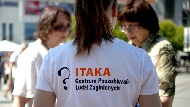 Z badań Fundacji ITAKA wynika, że największą grupą osób zaginionych stanowią mężczyźni w wieku 27-35 lat, kobiety w wieku 9-17 lat.