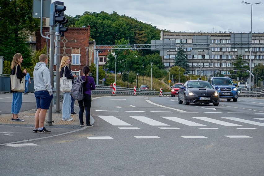 Uwaga kierowcy, zmiana ruchu przy wiadukcie Biskupia Górka i...