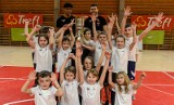 Trefl Sopot świeżo po zdobyciu Pucharu Polski przeprowadził trening dla dzieci. Na parkiecie nie brakowało dobrego humoru i celnych rzutów