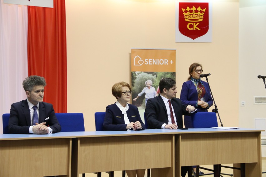 Ponad 270 tysięcy złotych dotacji na Program Senior Plus w Starachowicach      