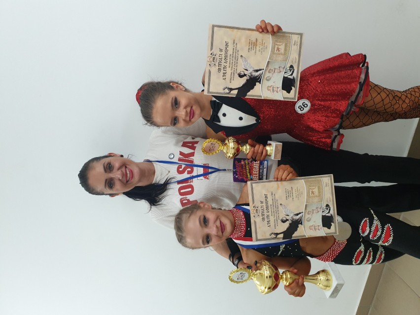 Medale zawodniczek Black&White Ostrowiec na Mistrzostwach Świata w fitness dzieci w Serbii [ZDJĘCIA]