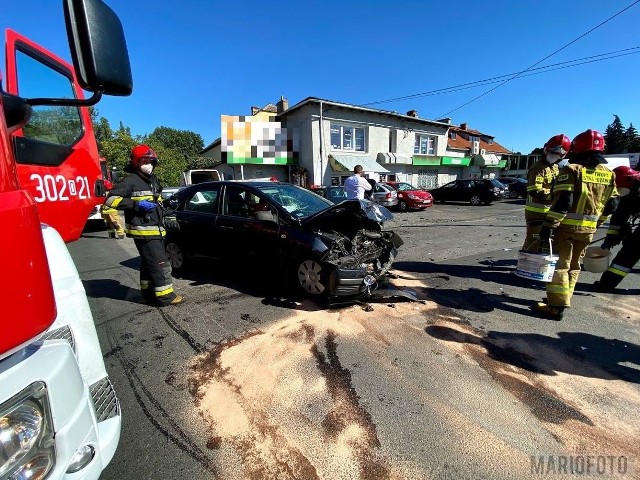 Wypadek na ul. Prószkowskiej w Opolu. Zderzenie czterech samochodów