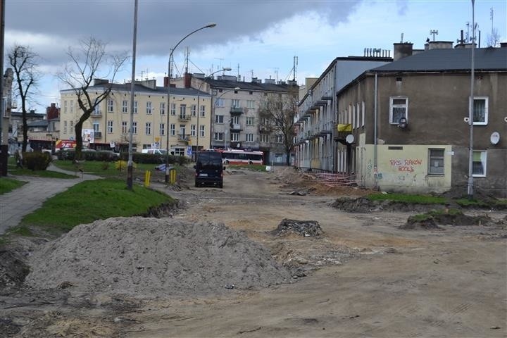 Częstochowa: Prace na ulicy Nadrzecznej znów wstrzymano. Odkryto cmentarz choleryczny z XIX wieku