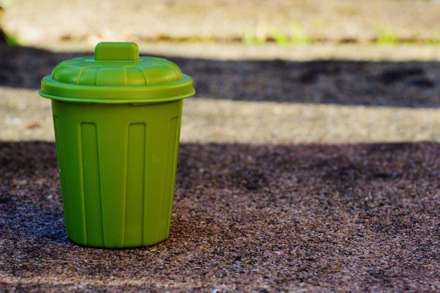 Z nowym rokiem w gminach powiatu opatowskiego zaczną obowiązywać nowe stawki za wywóz śmieci. Jak przedstawia się zestawienie naszych samorządów, jeśli chodzi o ceny wywozu odpadów?
