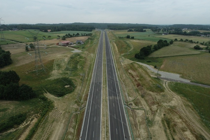 Na odcinku Bożepole Wielkie – Luzino i od Szemudu do Gdyni...