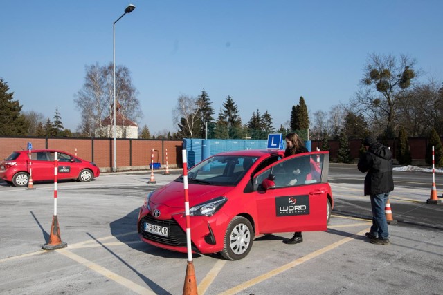 Koniec z placem manewrowym na egzaminie na prawo jazdy? Tego domagają się przedstawiciele łódzkich OSK ze stwowarzyszenia "AUTOS"