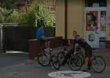 Upolowani przez Google Street View w Starej Błotnicy. Może to Ty jesteś na zdjęciach! Rozpoznasz się?