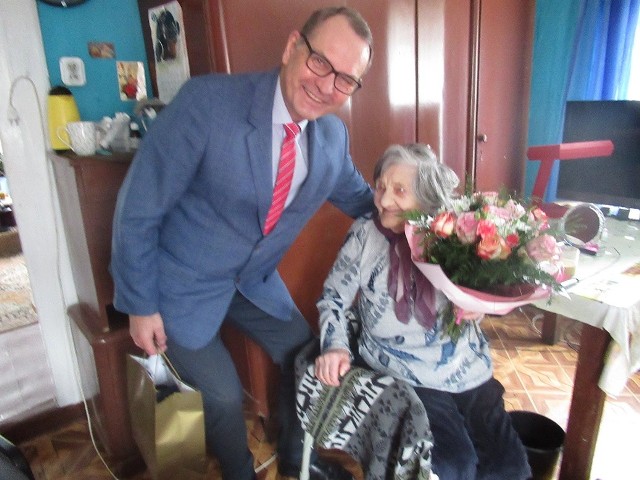 Pani Genowefa Leszczyńska skończyła 99 lat. Jest najstarszą mieszkanką gminy Warlubie