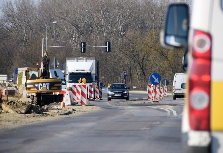 Tarnów. Kolejne zmiany w ruchu i kursowaniu autobusów na przebudowywanej Elektrycznej 