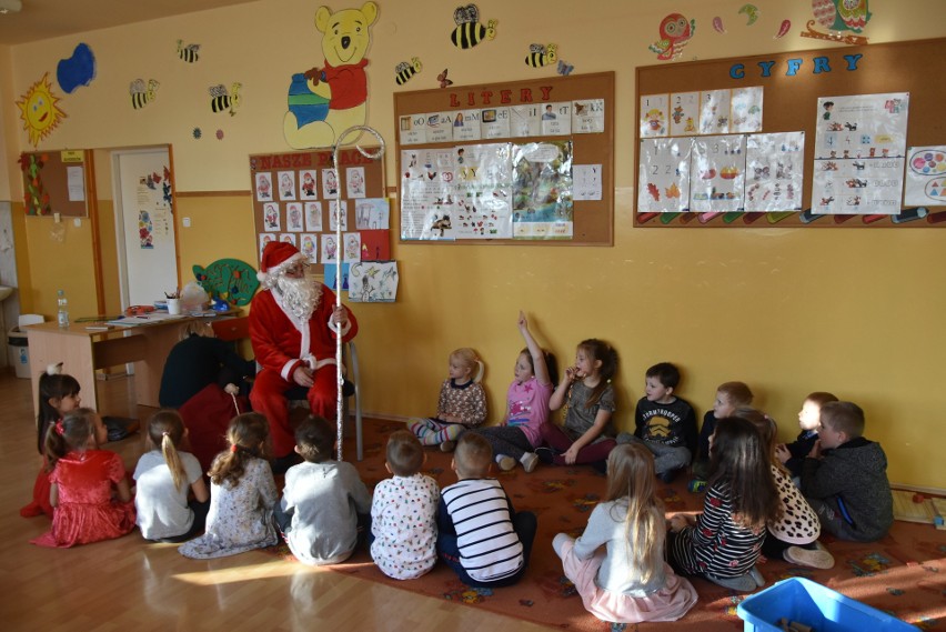 W ubiegłym tygodniu do Iwanisk przybył święty Mikołaj, który...