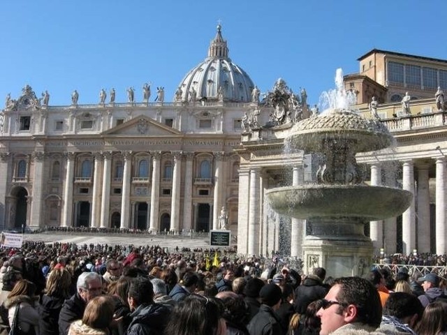 Uroczystości kanonizacyjne Jana XXIII oraz Jana Pawła II rozpoczną się w niedzielę w Watykanie o godz. 10.