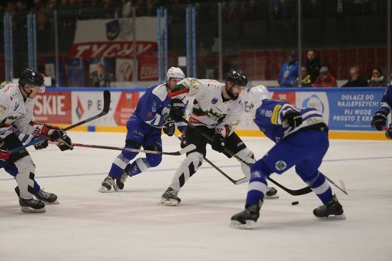 Hokej, PGE Puchar Polski, Tychy. Re-Plast Unia Oświęcim zagra w finale. W drodze do niego pokonała mistrza kraju – GKS Tychy