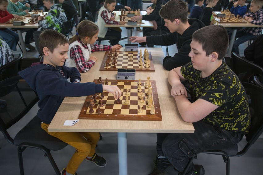 Zawodnik z Ukrainy najlepszy w wiosennym turnieju szachowym dla dzieci i młodzieży w Słupsku [ZDJĘCIA]