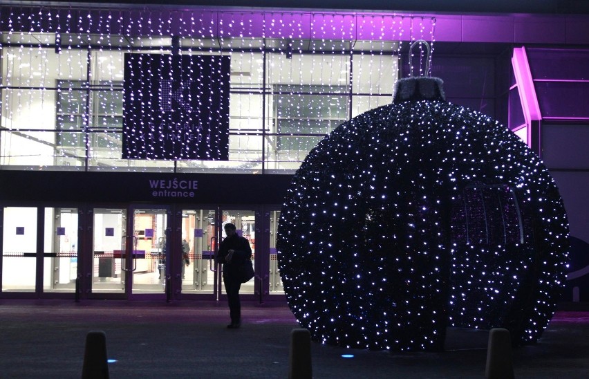 Świąteczne iluminacje Krakowa. Miasto niczym z bajki [ZDJĘCIA]