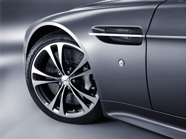 Aston Martin V12 Vantage, Fot: Aston Martin