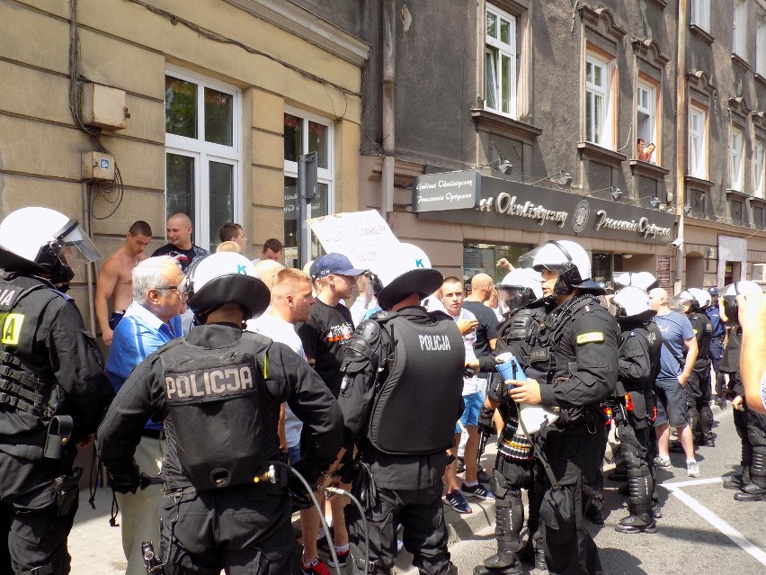 Procesja w Przemyślu. 23 zatrzymanych, 9 z zarzutami [FOTO, WIDEO]