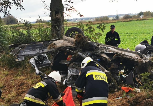 Wskutek wypadku w Obórkach zmarła jedna osoba