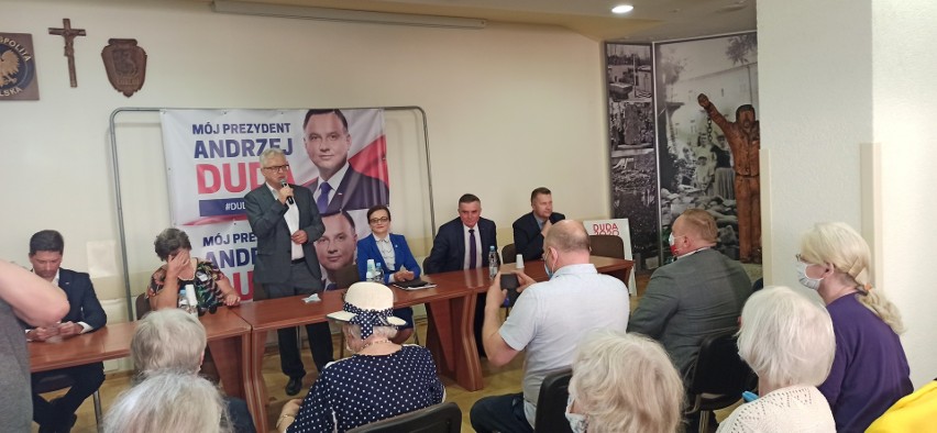 W sobotnim spotkaniu z politykami PiS w Lublinie wzięło...