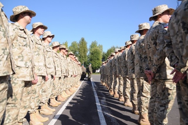 jedzie do polskiej bazy w Ghazni w Afganistanie. 