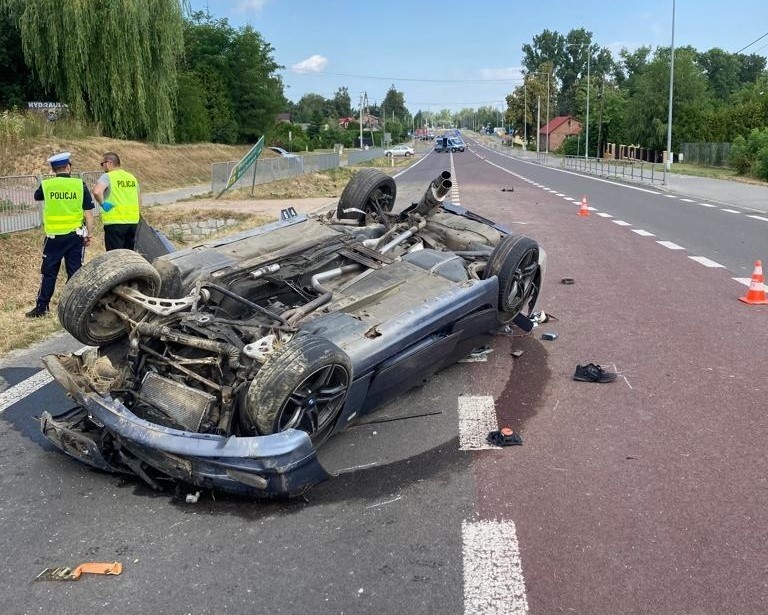 Lubelskie: Wypadek na drodze wojewódzkiej. Dwie osoby trafiły do szpitala