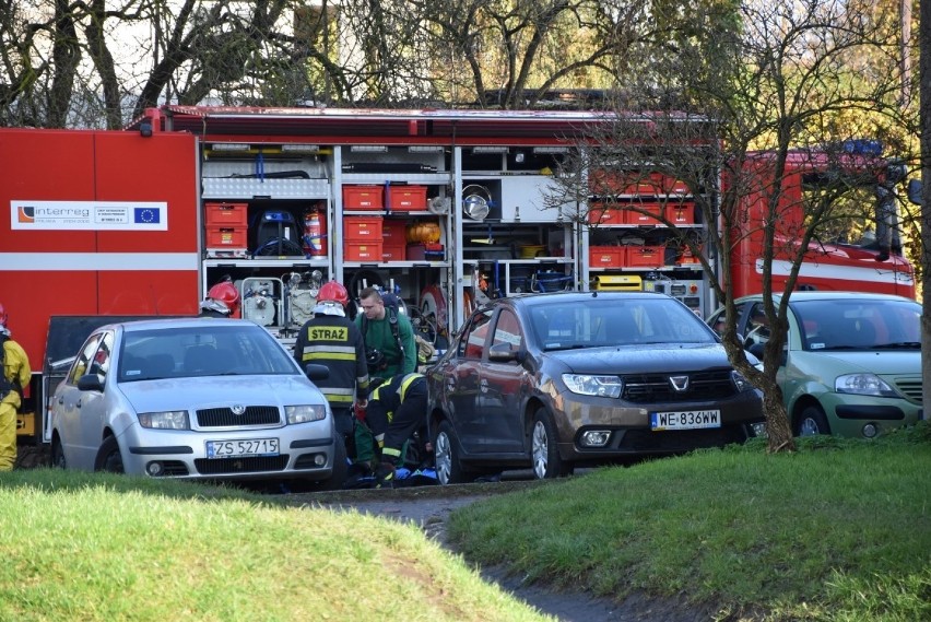 W Sławnie przy ul. Mieszka I znaleziono beczkę...