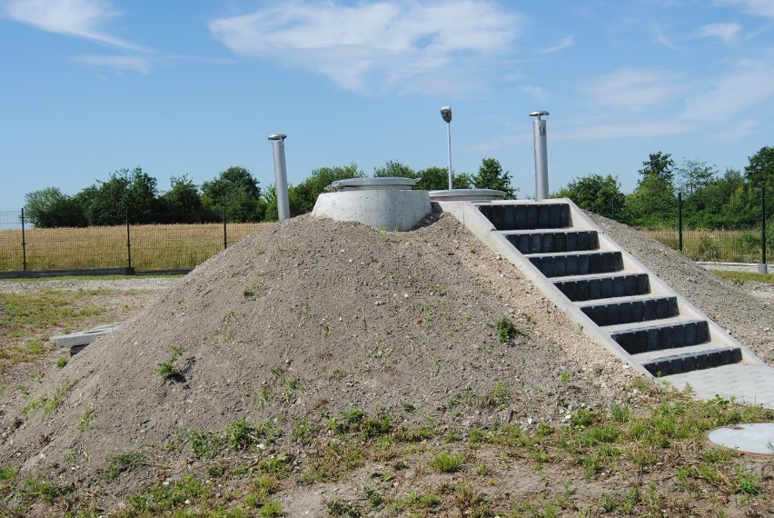 Nowy wodociąg w gminie Włoszczowa. Sieć ma ponad osiem kilometrów. Woda już płynie do Gościencina i dwóch Silpi [ZDJĘCIA, WIDEO]