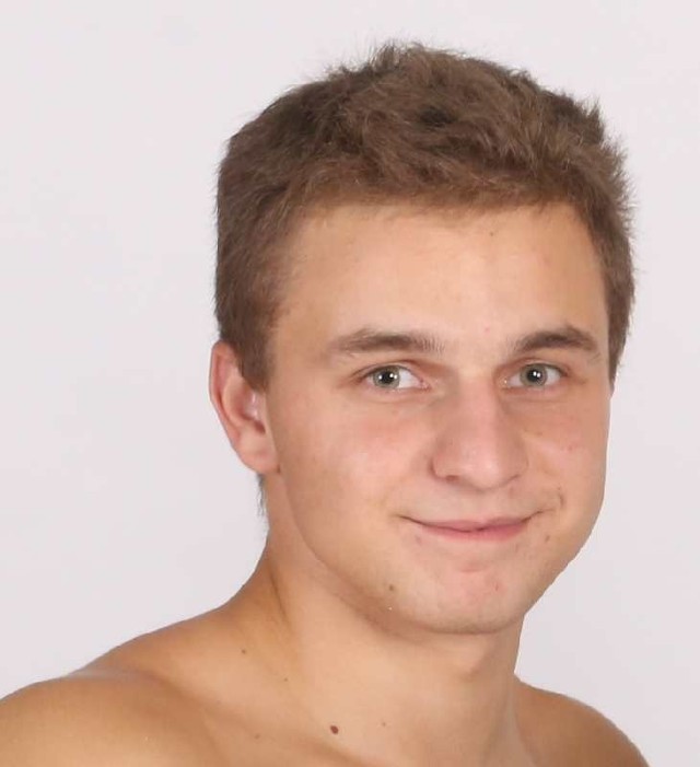 Bartłomiej Byjoś19-letni akrobata Sokoła Rzeszów.W 2012 roku: Czterokrotny mistrz Polski juniorów w fitness, członek kadry narodowej, zwycięzca programu &#8222;Mam Talent&#8221; w duecie &#8222;Delfina i Bartek&#8221;. Zagłosuj przez SMS na numer 72466: ntalent.1