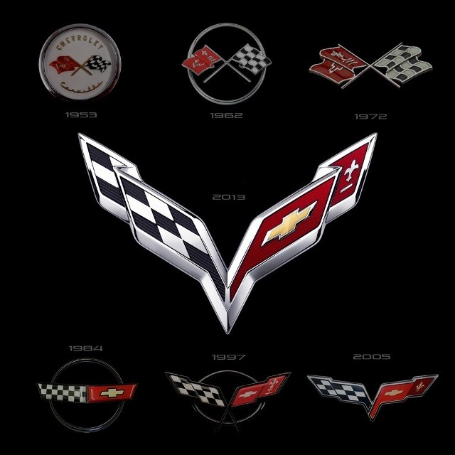Zupełnie nowa, siódma generacja modelu Corvette, która zadebiutuje 13 stycznia 2013 roku w Detroit, otrzyma również nowe logo ze skrzyżowanymi flagami, Fot: Chevrolet