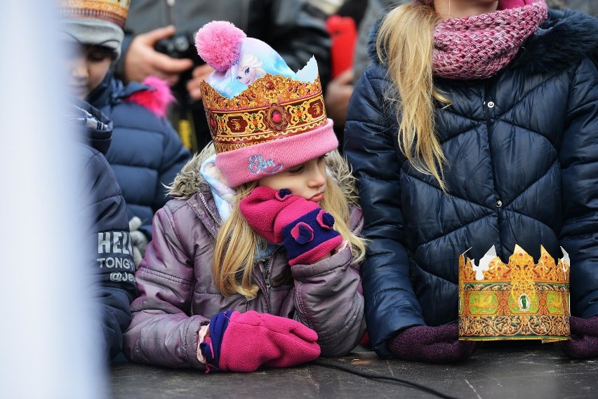 Orszak Trzech Króli w Świnoujściu 2019 przeszedł ulicami miasta [ZDJĘCIA, WIDEO]