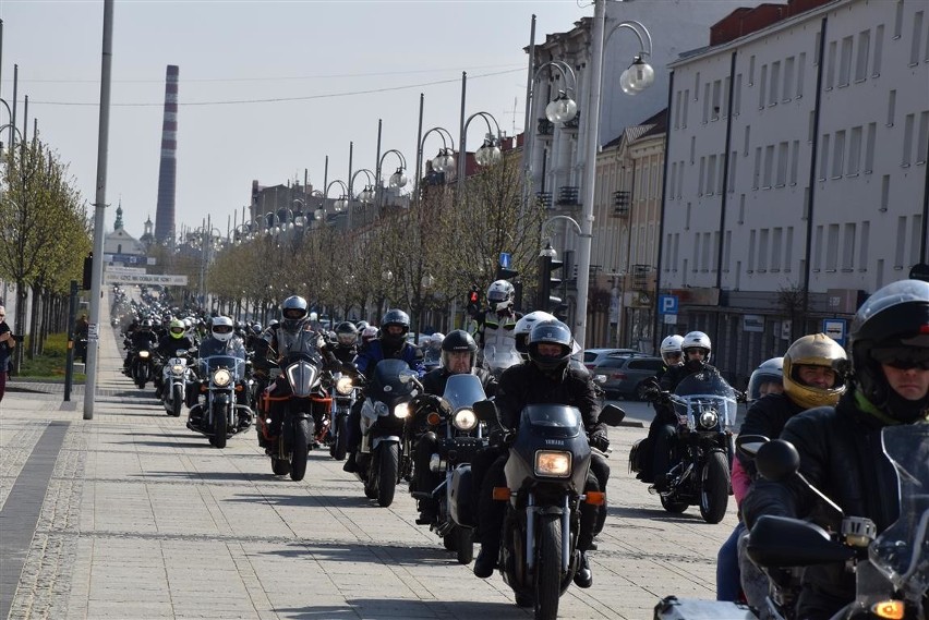 Parada motocyklistów przejechała przez Częstochowę. To drugi...