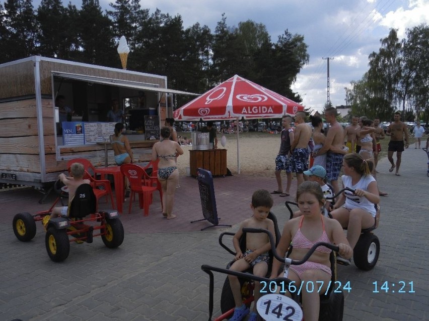 Roztańczona plaża w Borkowie