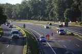 Wypadek na autostradzie A4 w Katowicach. Zderzyły się 3 auta. Ranni policjanci. Droga w kierunku Wrocławia była zablokowana