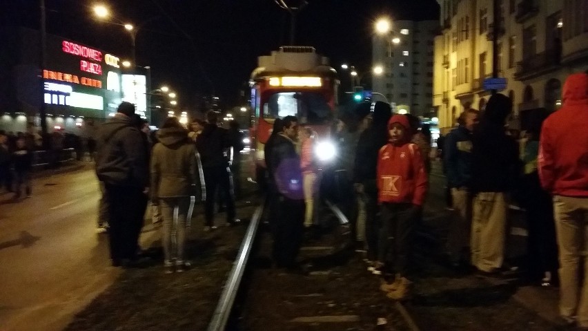 Protest w Sosnowcu po śmierci 23-latka przerodził się w...