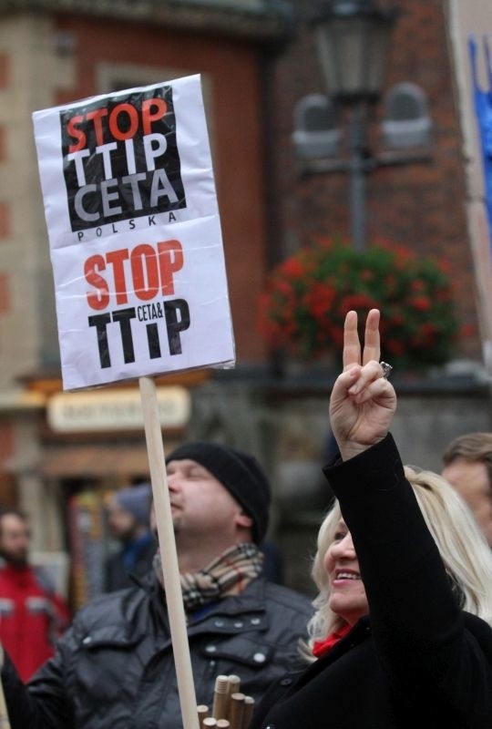 Protest na Rynku przeciwko TTIP i CETA