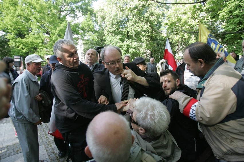 Wiec w Katowicach na placu Wolności: "Stop agresji Sowietów" [ZDJĘCIA]