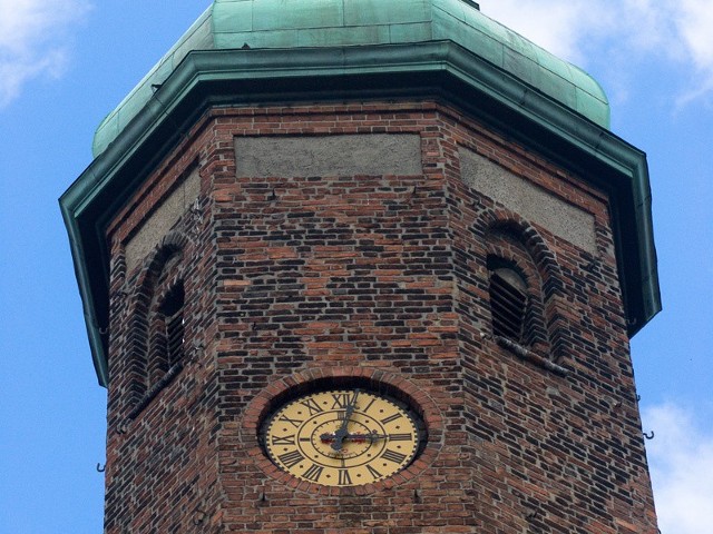Zegar na kościele św. Jacka w Słupsku ufundowali wierni.