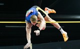 Lekkoatletyka. Piotr Lisek fruwa jak za dawnych lat. Na wysokość 5.82 m czekał aż 5 lat. Z Roubaix prosto na mistrzostwa Polski do Torunia.