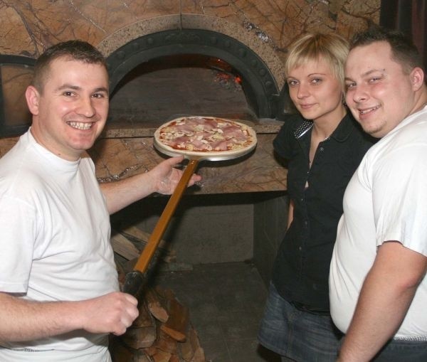 Radomska La Favorita, gdzie pizzę piecze się w piecu...